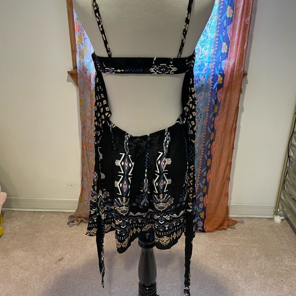 Forever 21 multicolored print tie back dress - Picture 4 of 6